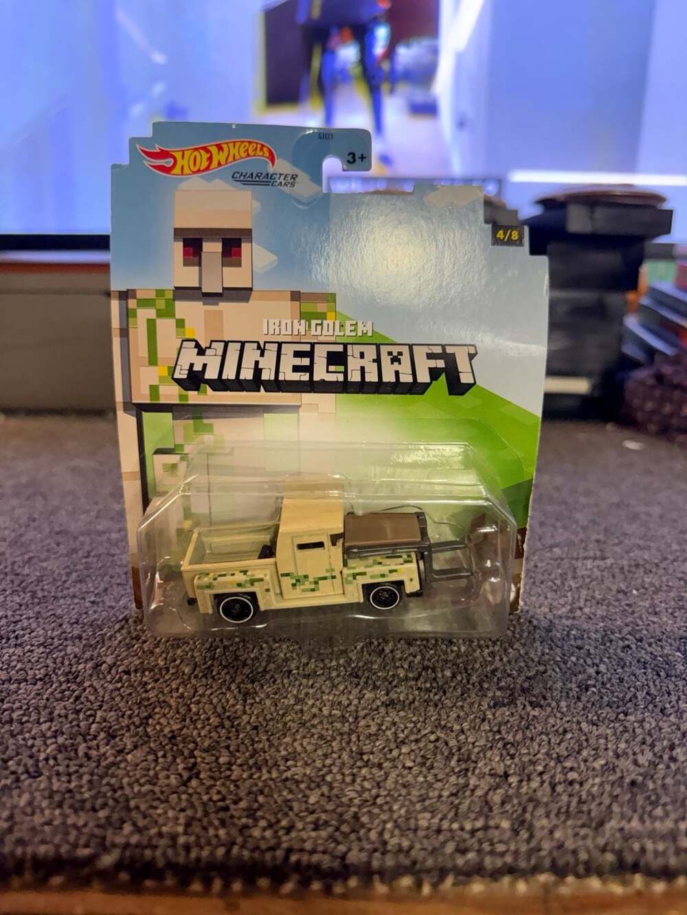 Hot Wheels Minecraft Character Cars Iron Golem 4/8